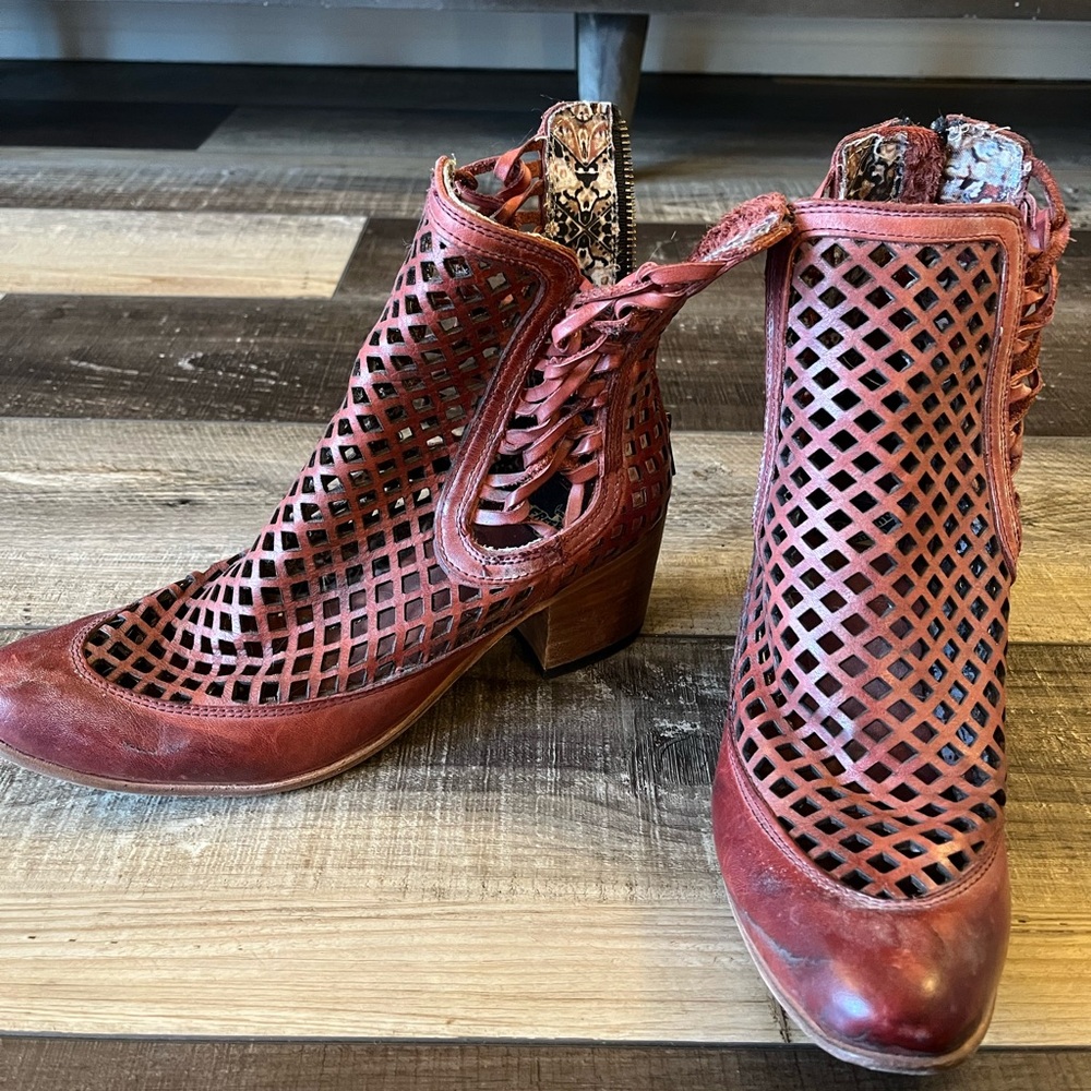 Free bird red booties